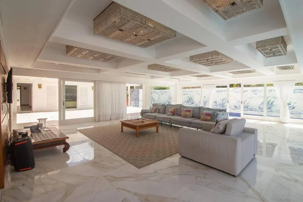 Mansao Pe Na Areia Da Ferradura Por Luxury Rentals Armacao dos Buzios 0*,  Brazil